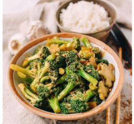 Broccoli with Garlic Sauce