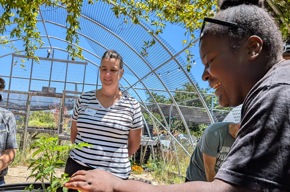 Jordan Taylor leading Tomato Care Workshop